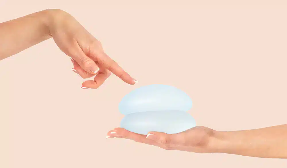 Choosing the size of breast implants