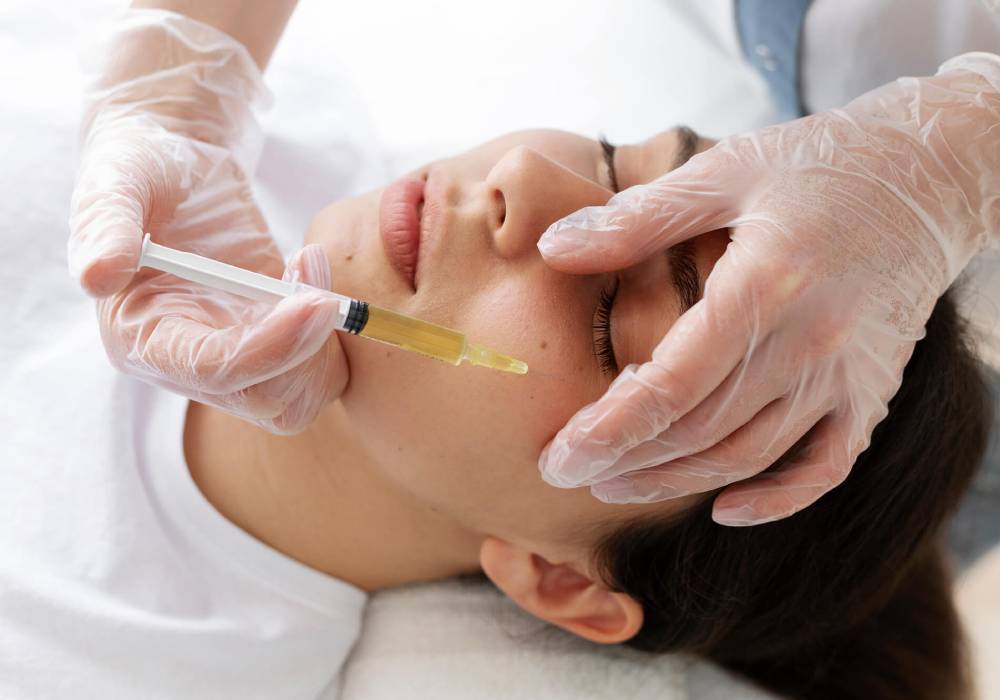کاربرد مزوژل در جوان‌سازی پوست و تفاوت آن با فیلر و پی‌آرپی